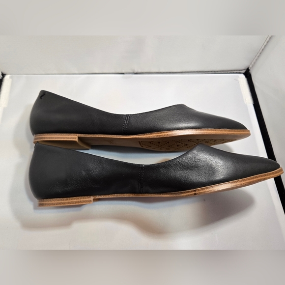 Zodiac Women's Black Flats SZ 8 - Picture 8 of 8